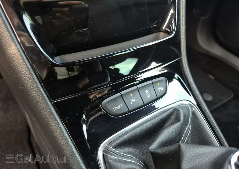 OPEL Astra 1.4 Turbo Dynamic