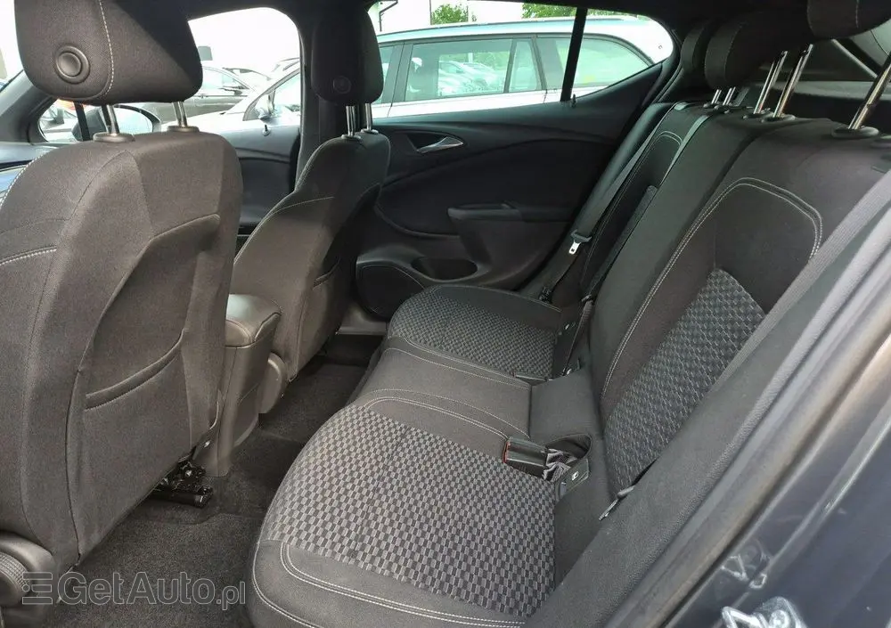 OPEL Astra 1.4 Turbo Dynamic