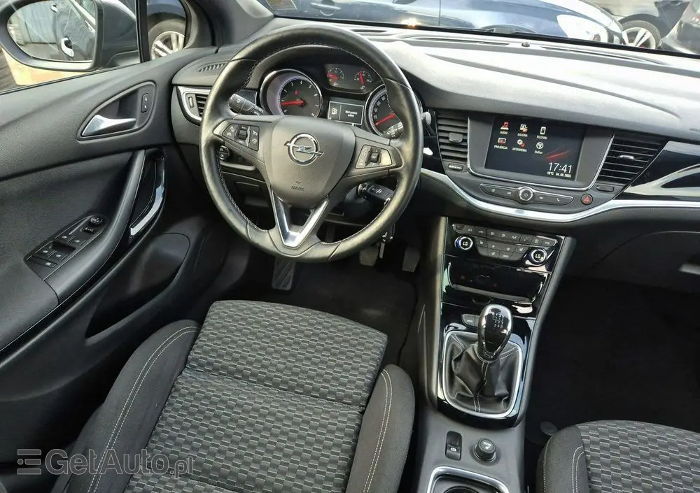 OPEL Astra 1.4 Turbo Dynamic