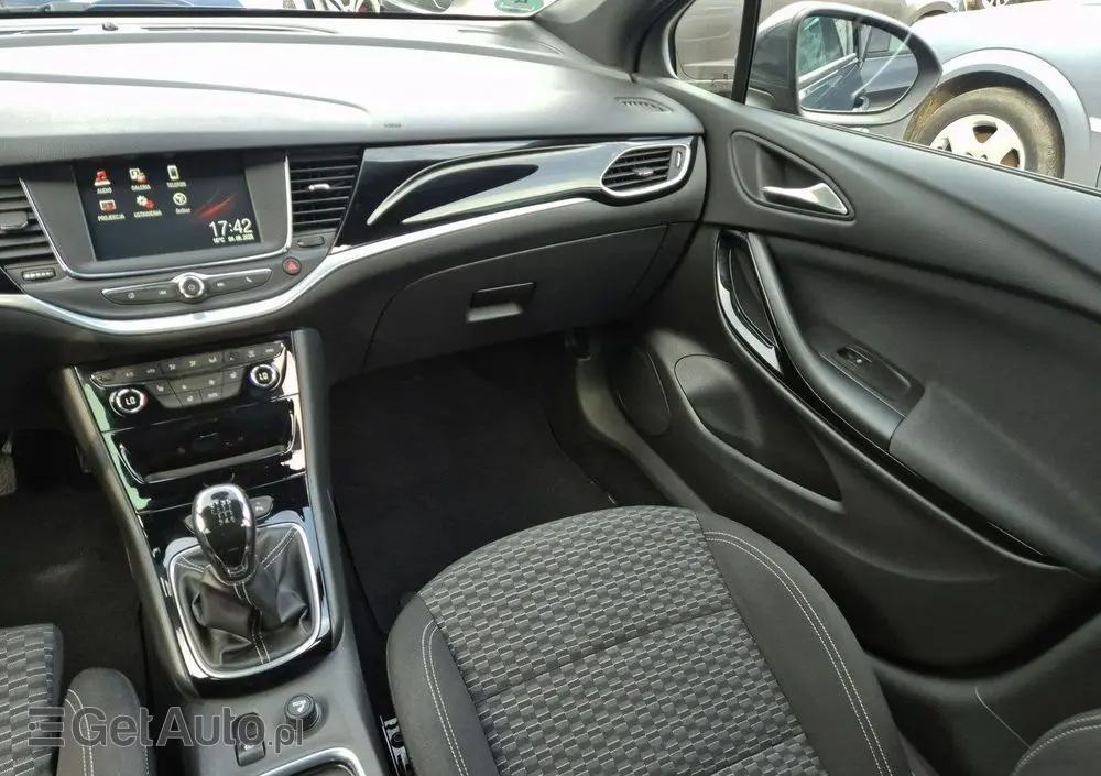 OPEL Astra 1.4 Turbo Dynamic
