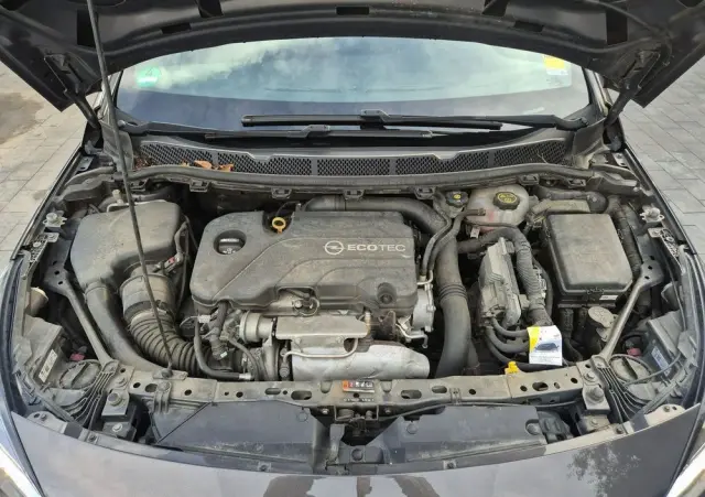 OPEL Astra 1.4 Turbo Dynamic