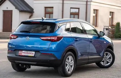 OPEL Grandland 