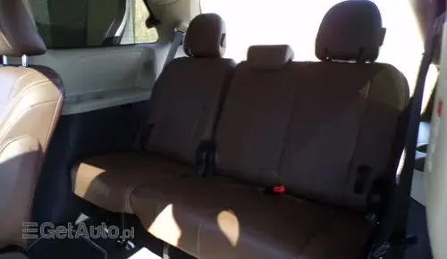 TOYOTA Sienna 