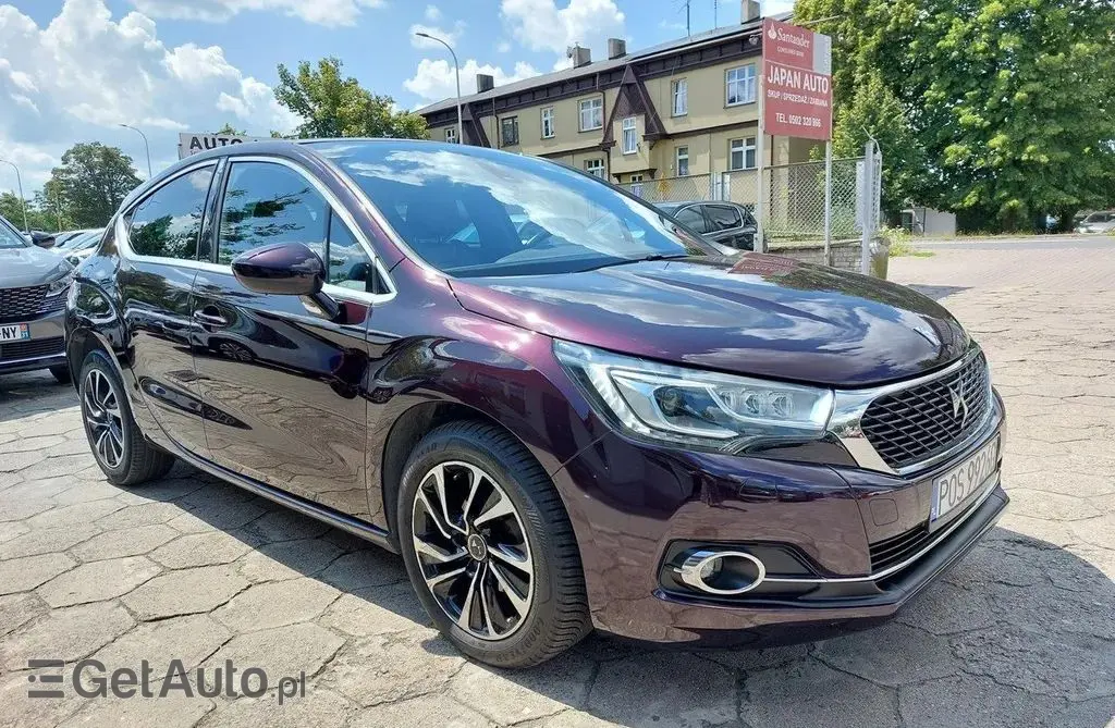 DS 4 