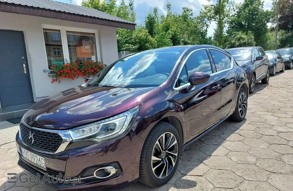DS 4 