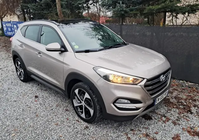 HYUNDAI Tucson 