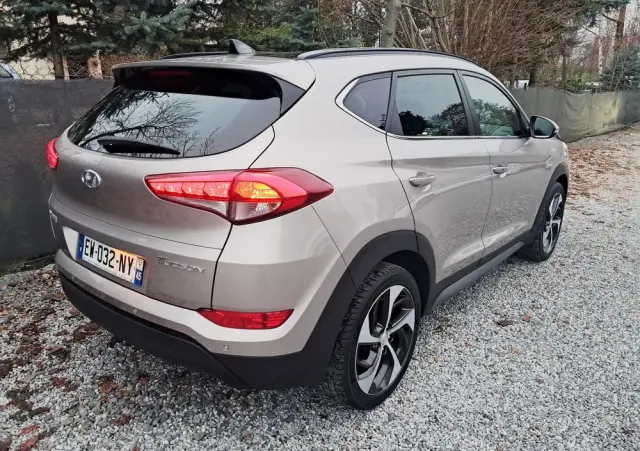 HYUNDAI Tucson 