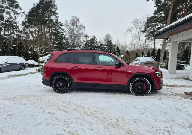 MERCEDES-BENZ GLB 