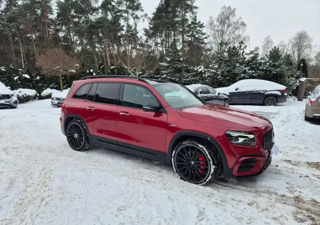 MERCEDES-BENZ GLB 