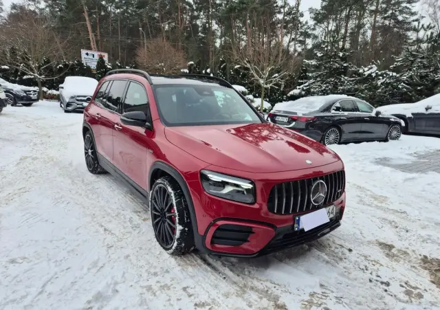 MERCEDES-BENZ GLB 