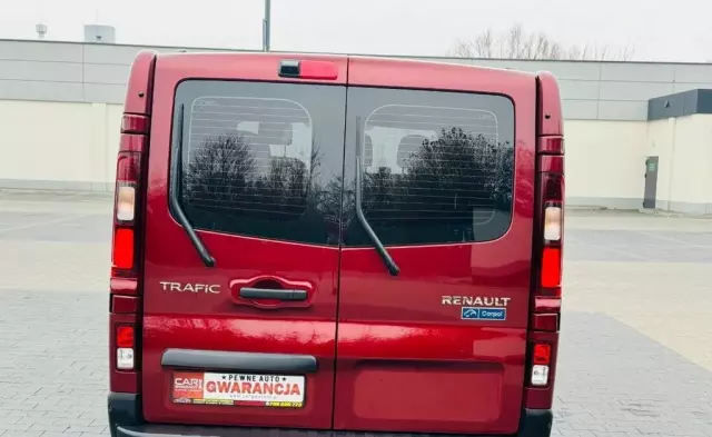 RENAULT Trafic 