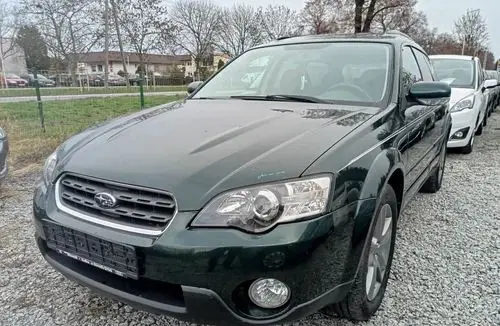 SUBARU Outback 