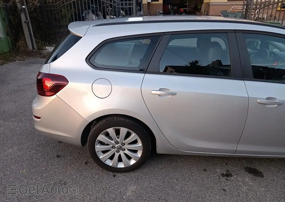 OPEL Astra 1.4 ecoFLEX Cosmo