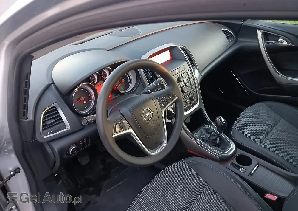 OPEL Astra 1.4 ecoFLEX Cosmo