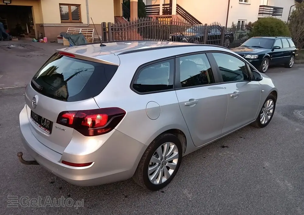OPEL Astra 1.4 ecoFLEX Cosmo