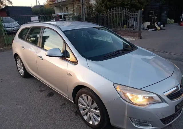OPEL Astra 1.4 ecoFLEX Cosmo