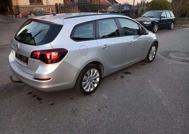 OPEL Astra 1.4 ecoFLEX Cosmo