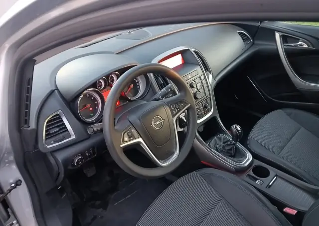 OPEL Astra 1.4 ecoFLEX Cosmo