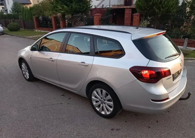 OPEL Astra 1.4 ecoFLEX Cosmo
