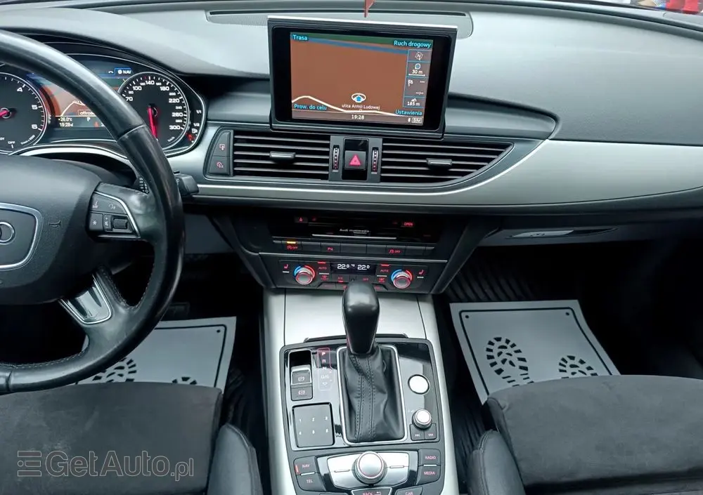 AUDI A6 Avant 2.0 TDI ultra S tronic