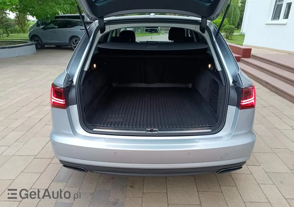 AUDI A6 Avant 2.0 TDI ultra S tronic