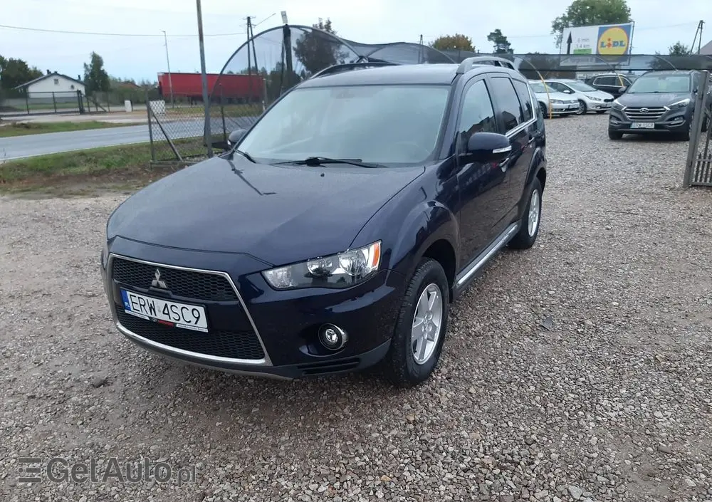 MITSUBISHI Outlander 2.0 Intense 2WD CVT