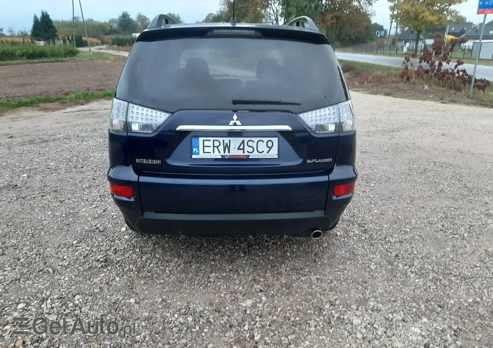MITSUBISHI Outlander 2.0 Intense 2WD CVT