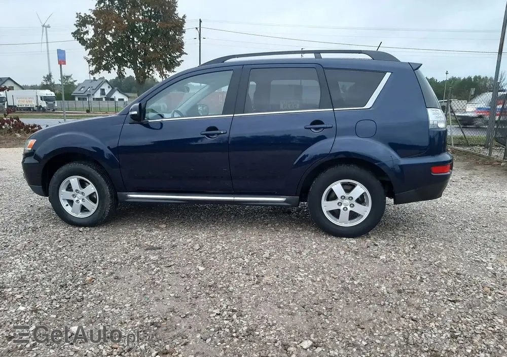 MITSUBISHI Outlander 2.0 Intense 2WD CVT