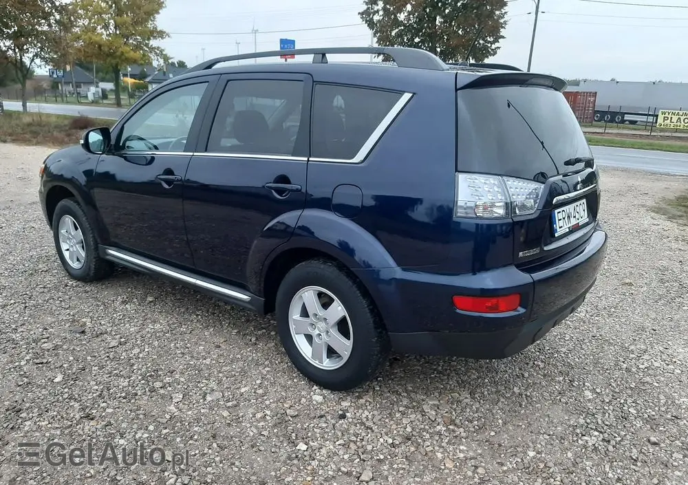 MITSUBISHI Outlander 2.0 Intense 2WD CVT