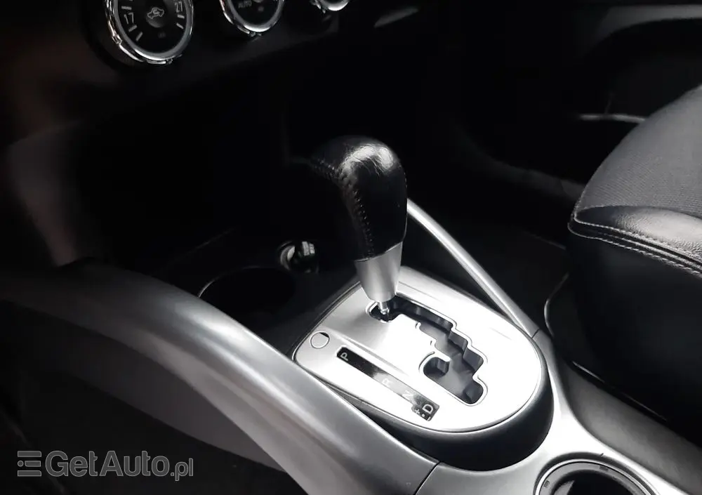 MITSUBISHI Outlander 2.0 Intense 2WD CVT