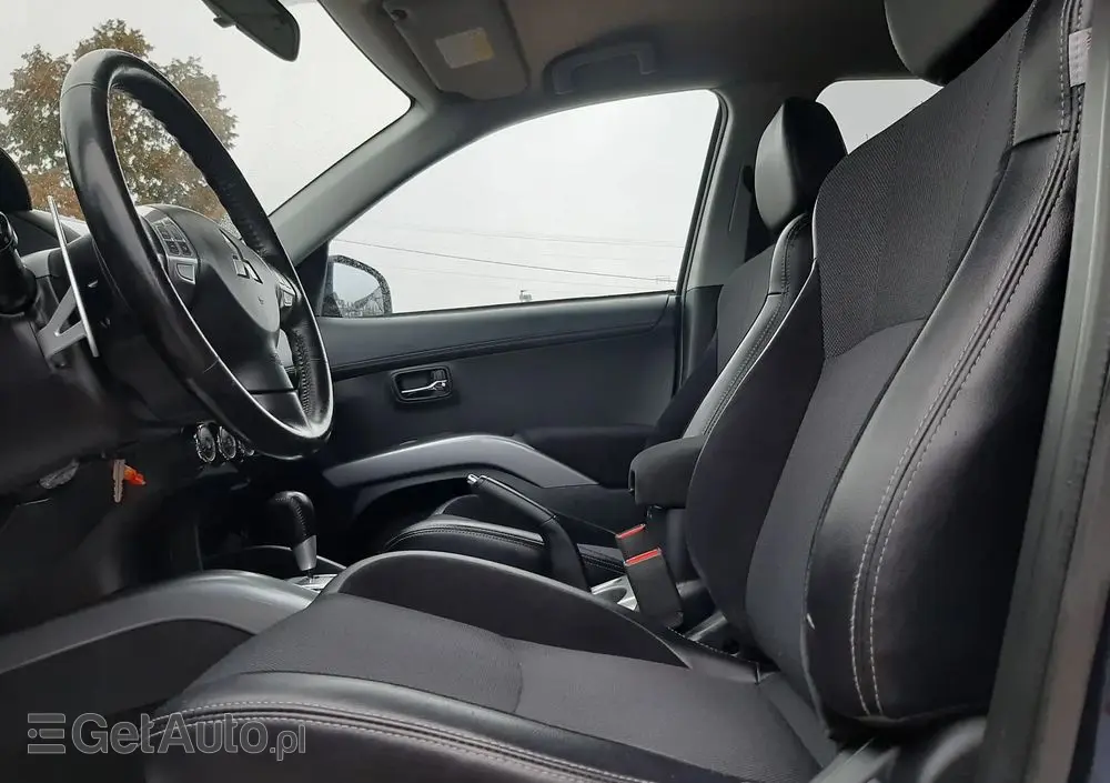 MITSUBISHI Outlander 2.0 Intense 2WD CVT