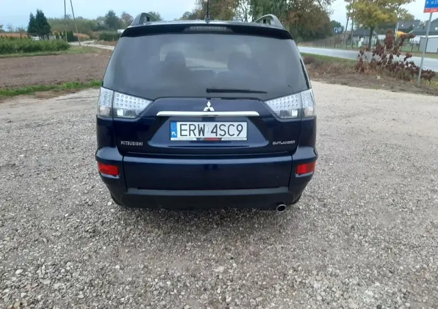 MITSUBISHI Outlander 2.0 Intense 2WD CVT