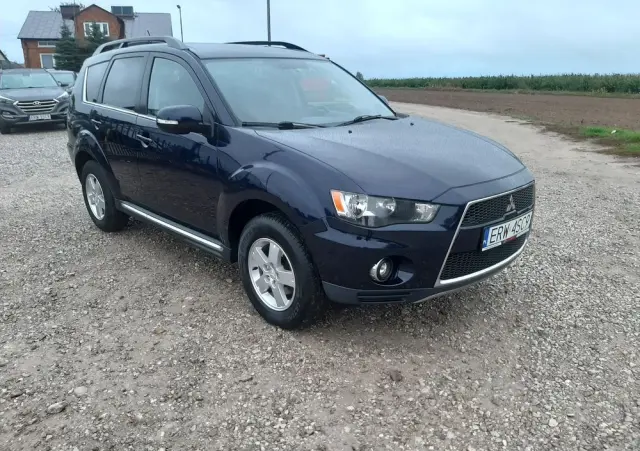 MITSUBISHI Outlander 2.0 Intense 2WD CVT