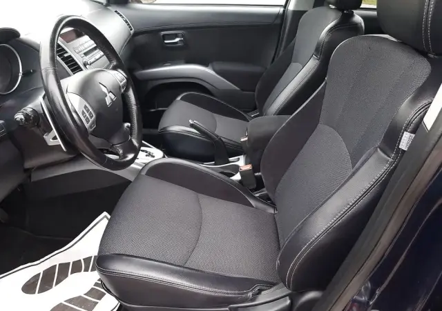 MITSUBISHI Outlander 2.0 Intense 2WD CVT