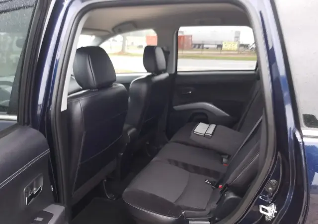 MITSUBISHI Outlander 2.0 Intense 2WD CVT