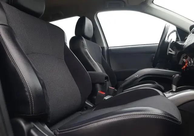 MITSUBISHI Outlander 2.0 Intense 2WD CVT