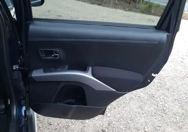 MITSUBISHI Outlander 2.0 Intense 2WD CVT