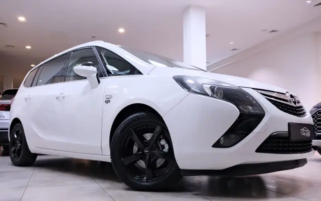 OPEL Zafira 1.6 CDTI Cosmo