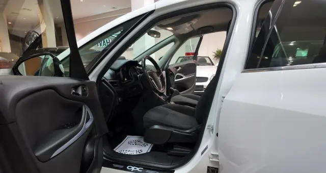 OPEL Zafira 1.6 CDTI Cosmo