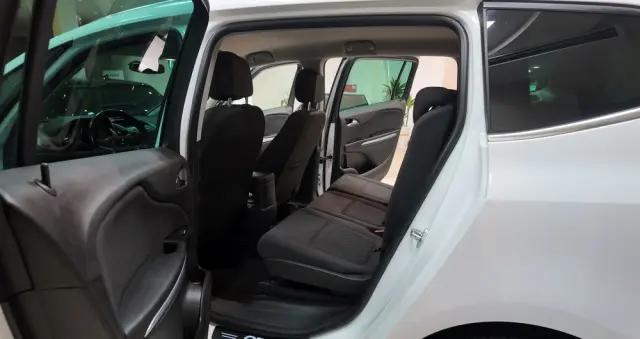 OPEL Zafira 1.6 CDTI Cosmo