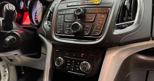OPEL Zafira 1.6 CDTI Cosmo