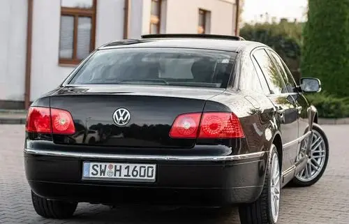 VOLKSWAGEN Phaeton 