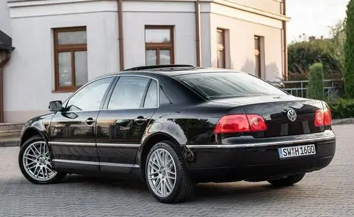 VOLKSWAGEN Phaeton 