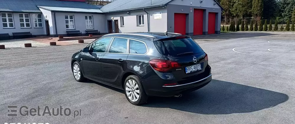 OPEL Astra 1.4 Turbo Cosmo