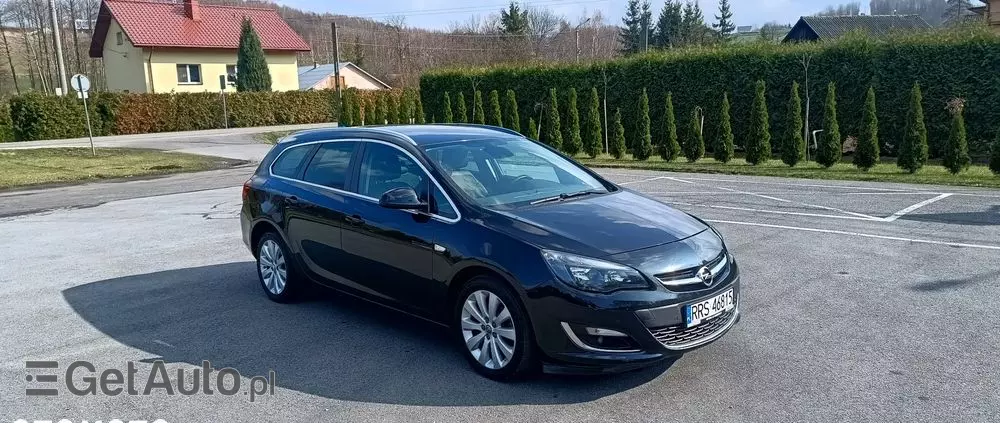 OPEL Astra 1.4 Turbo Cosmo