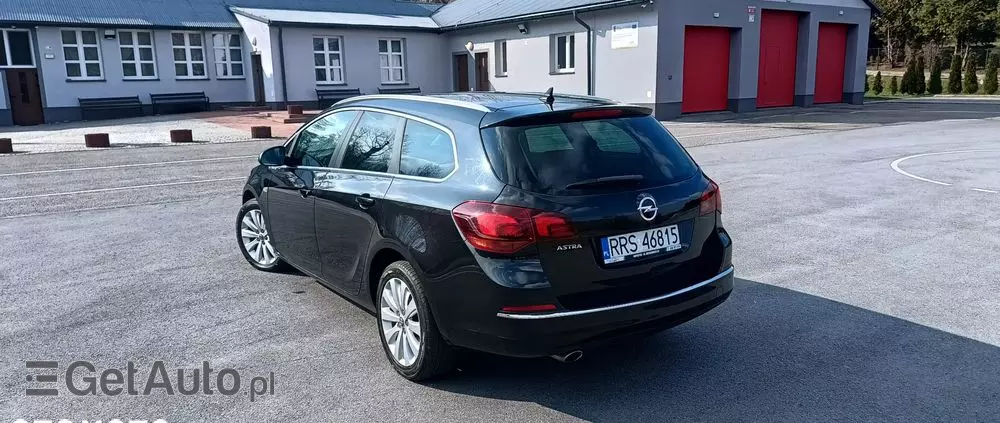OPEL Astra 1.4 Turbo Cosmo