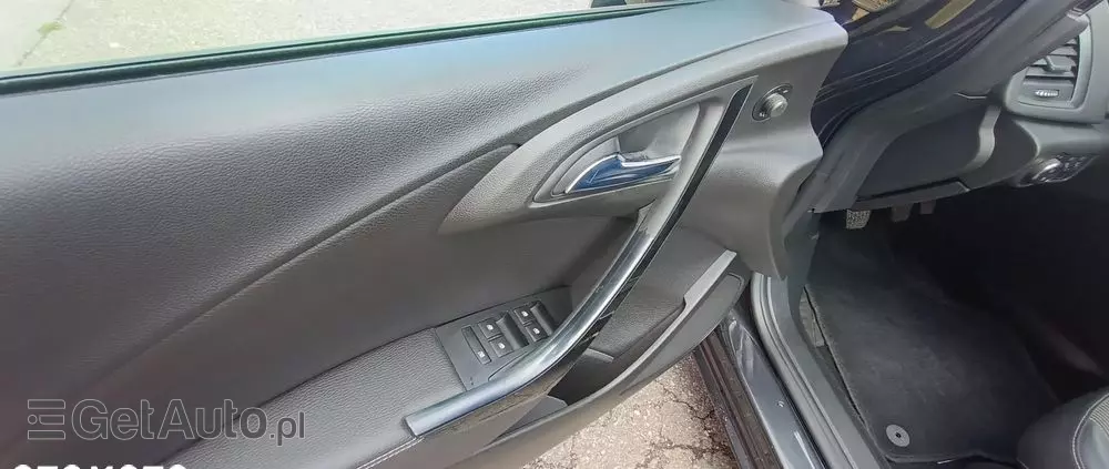 OPEL Astra 1.4 Turbo Cosmo