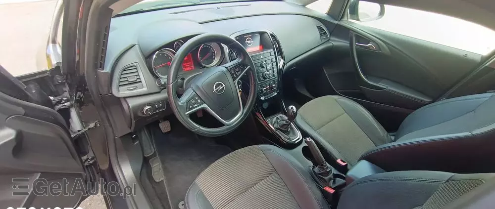 OPEL Astra 1.4 Turbo Cosmo