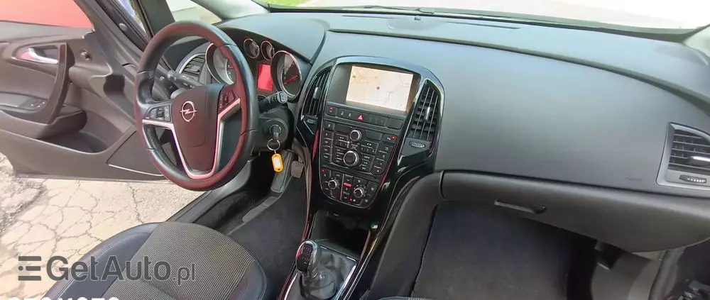OPEL Astra 1.4 Turbo Cosmo