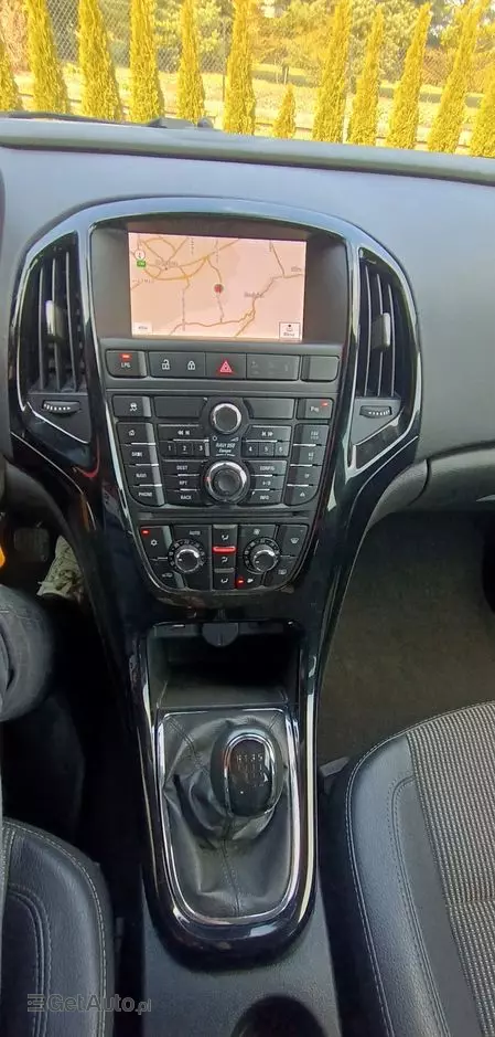 OPEL Astra 1.4 Turbo Cosmo